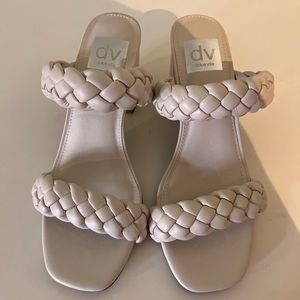 NWOT Dolce Vita Teresa Sandal | size 6.5